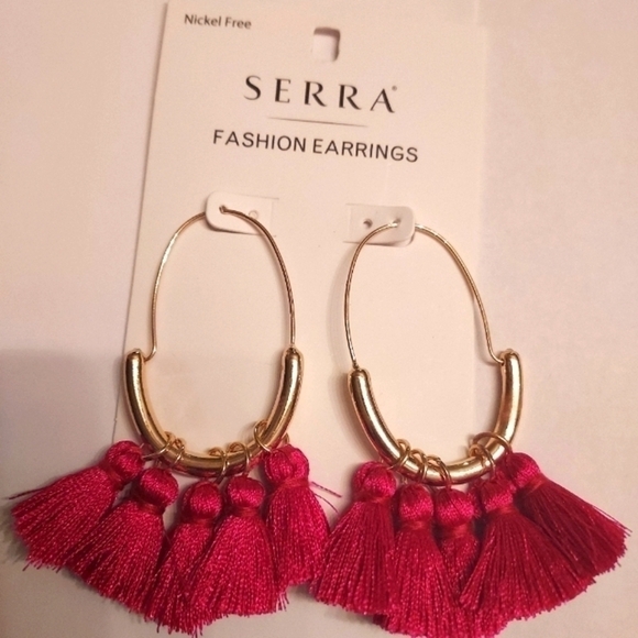NWT - Serra Gold Tone Hoop With Pink Tassles Fashion Earrings. - Picture 1 of 2